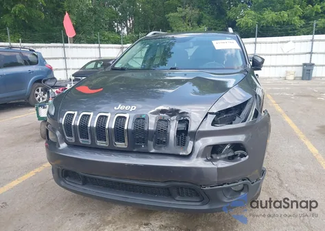 2016 Jeep Cherokee Latitude из США, поврежденный, VIN 1C4PJMCS1GW105668